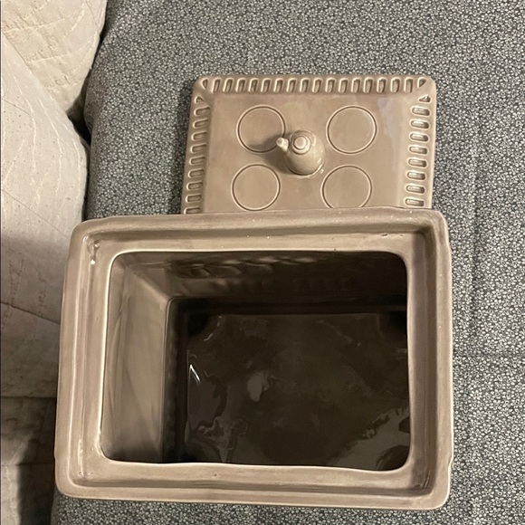 Ceramic Stove-Shaped Food Storage Container - Gray - Picture 6 of 9